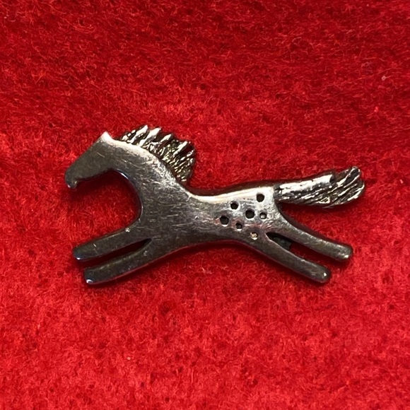 Silver Tone Pony Horse Equestrian Pin - Picture 8 of 12